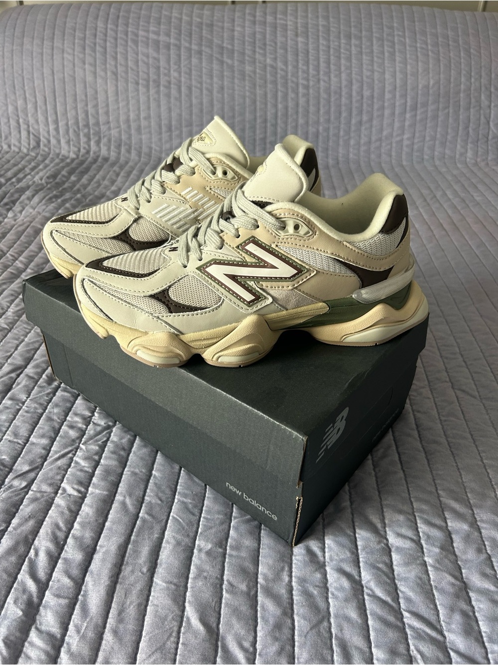 New Balance 9060